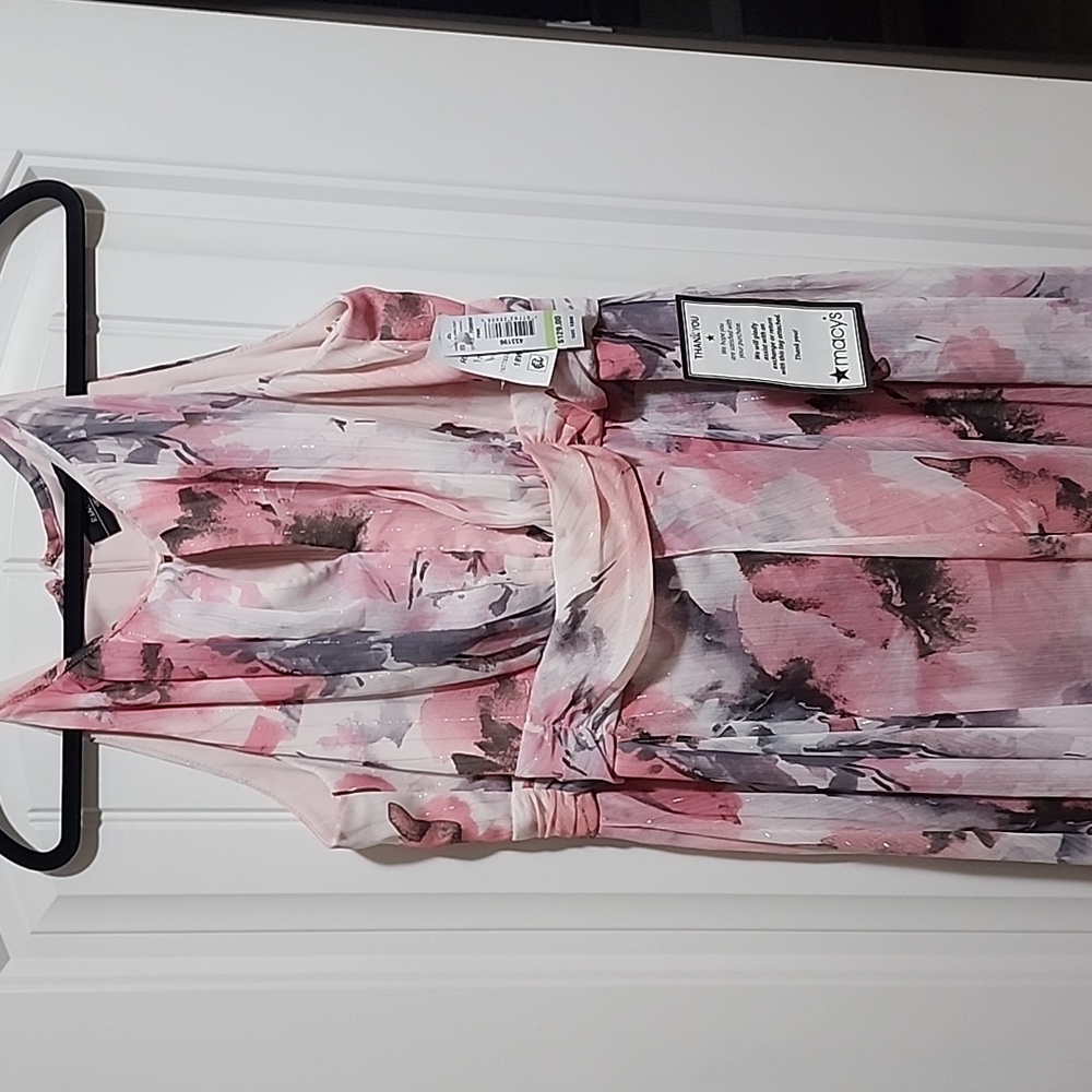 R&M Richard's NWT Silky Flowy Beautiful Handkerchief Bottom Maxi Dress 18W